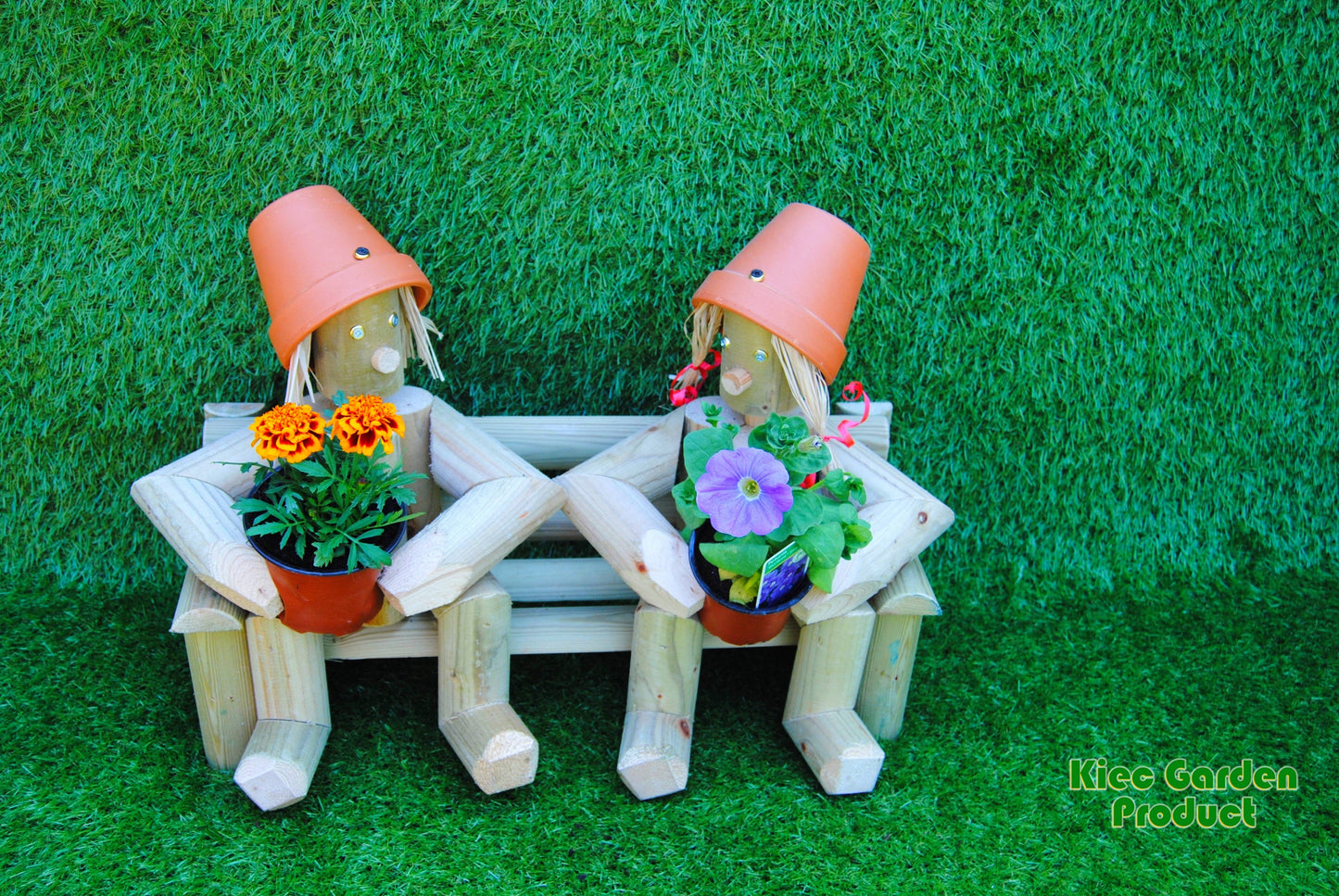 Couple sitting on a bench